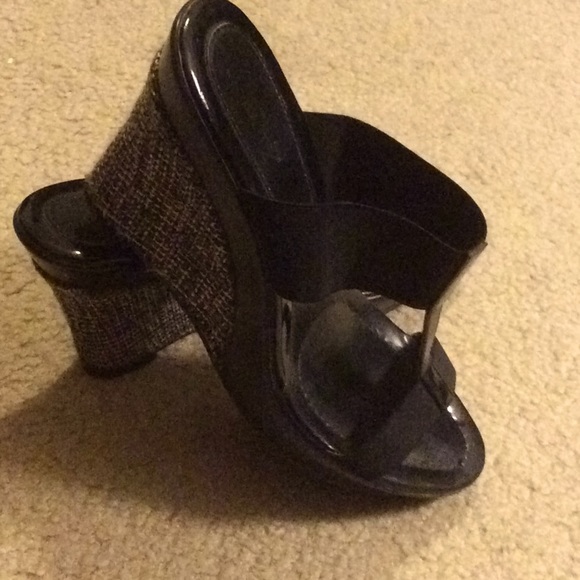 Charles David Wedges - Sz 9B - Picture 1 of 5